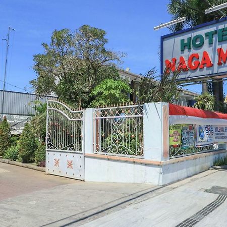 Naga Mas Hotel Mojokerto Eksteriør billede